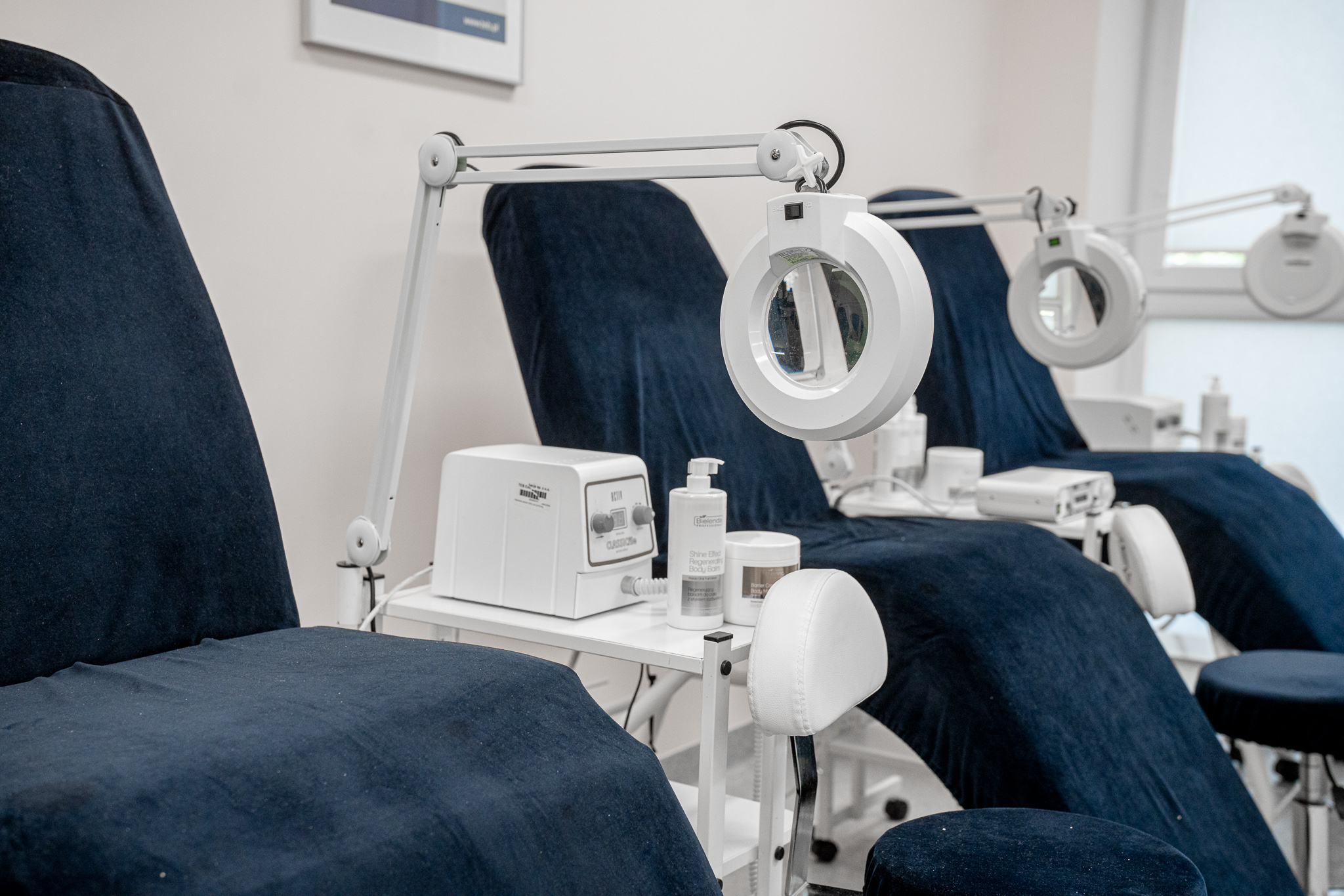 Stanowisko do ćwiczeń podczas zajęć w ramach klasy o profilu kosmetologicznym